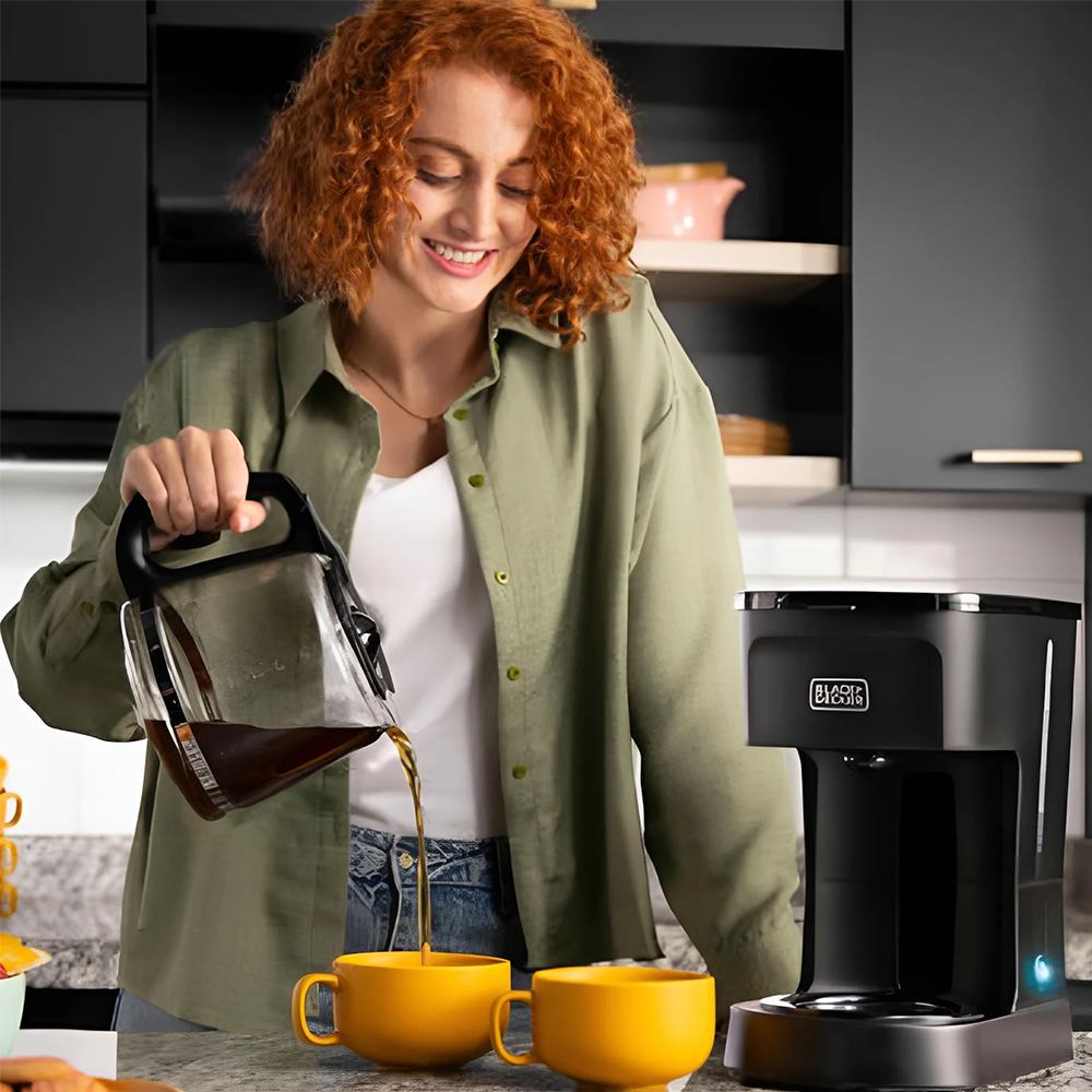 Cafetera 12 tazas CM0021-0BDLA Black & Decker color negro