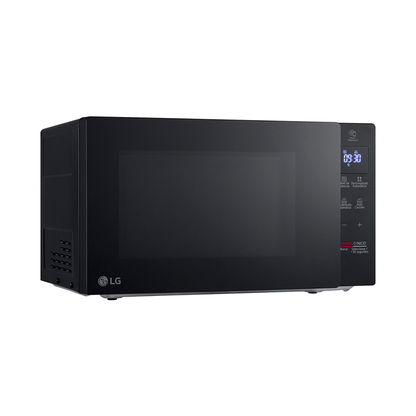 Microondas 0.7pc LG MS2032GAS Inverter Neochef, 700W color negro.