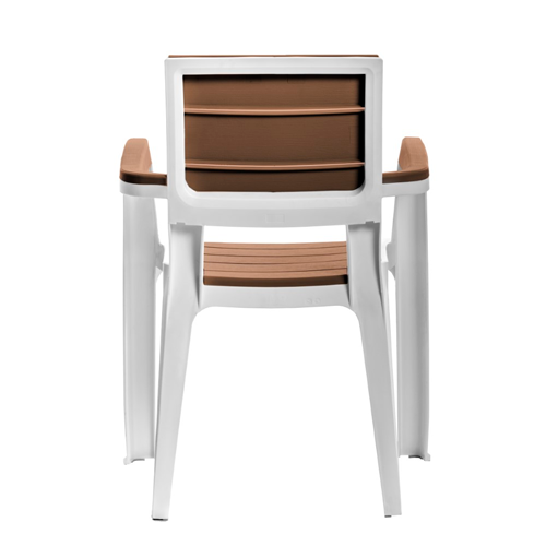 Silla madeira 463-CARcon brazos color caramelo.