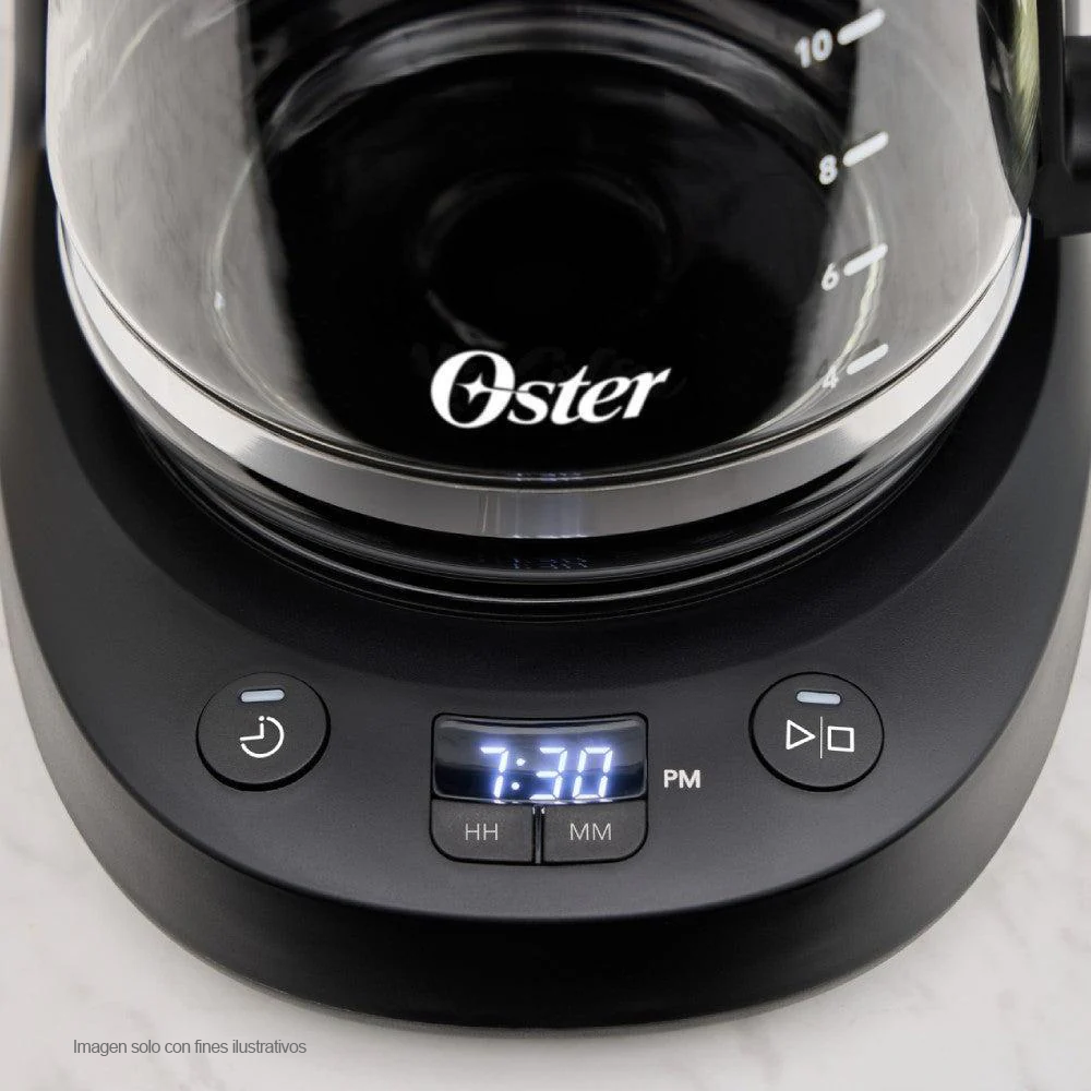 Cafetera 12 Tazas BVSTDCP121B Oster, programable con filtro permanente