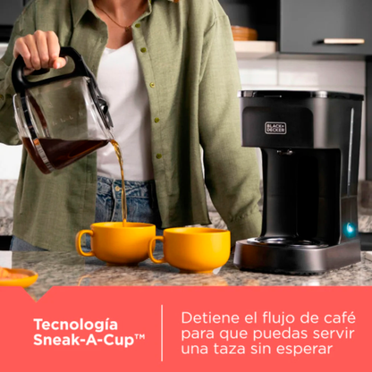 Cafetera 12 tazas CM0021-0BDLA Black & Decker color negro