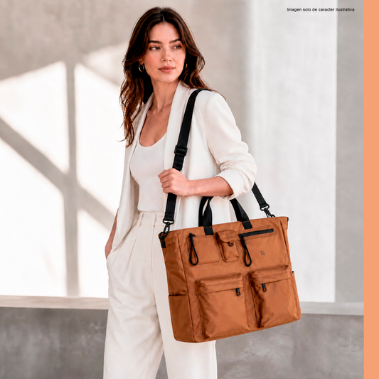 Bolso para laptop 15.6" modelo Nomadia KLB-851 color brown